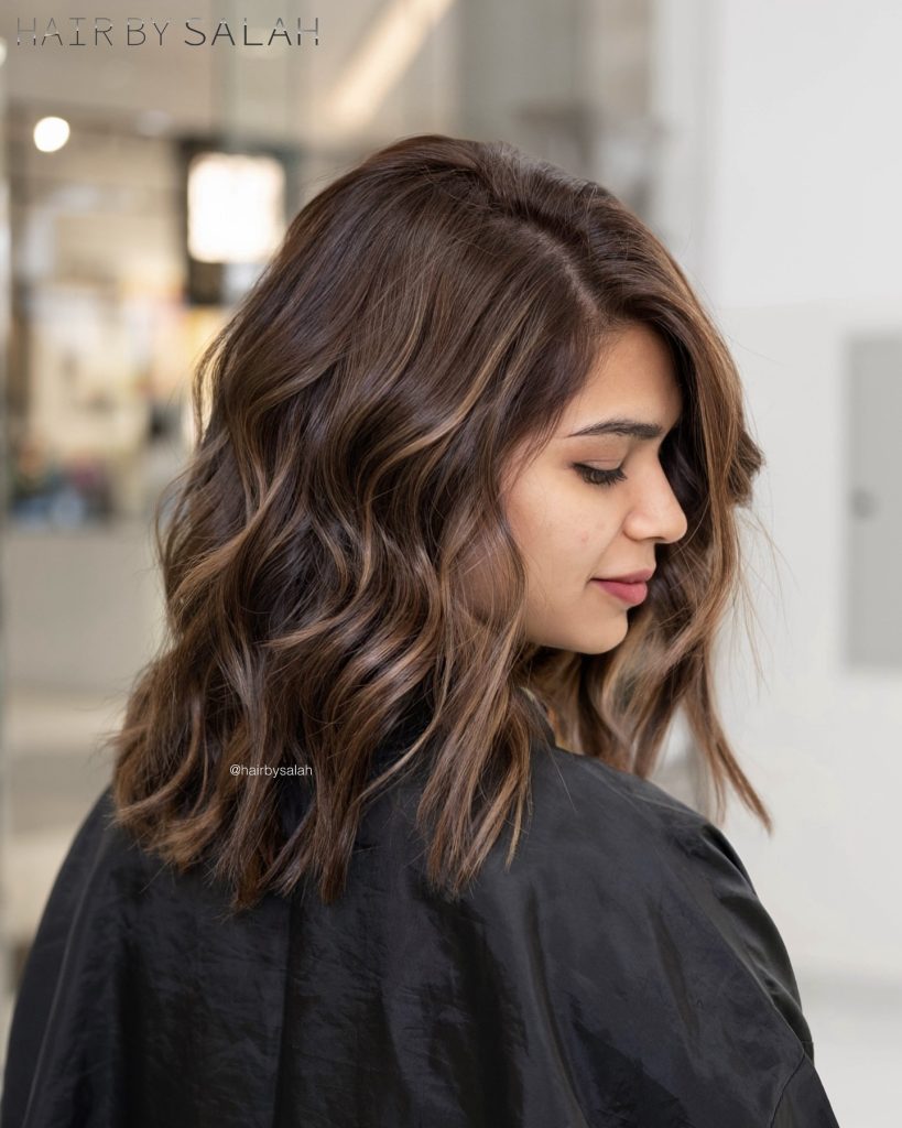 Moderne Eleganz mit Balayage-Highlights