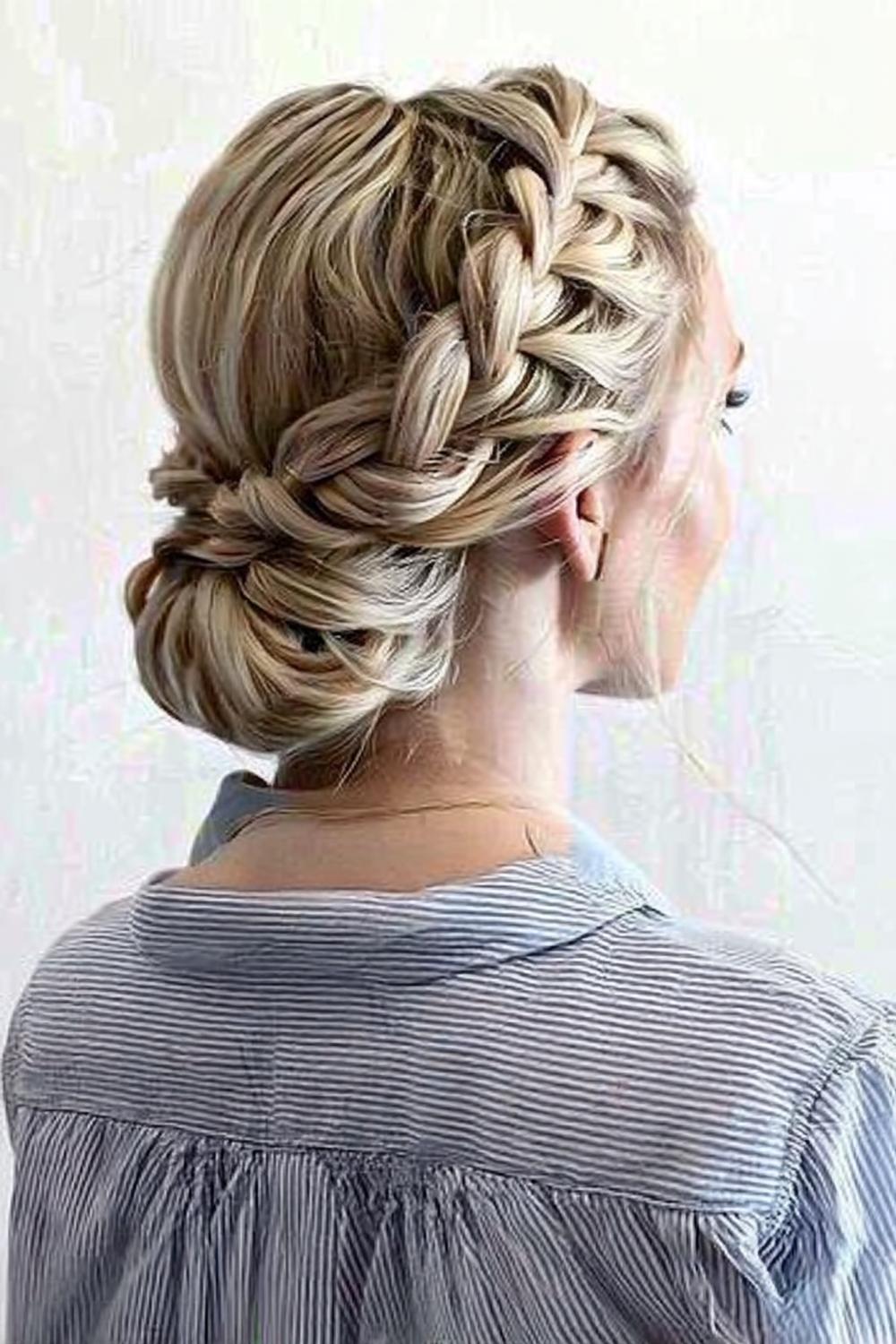 Eleganter Bob geflochten