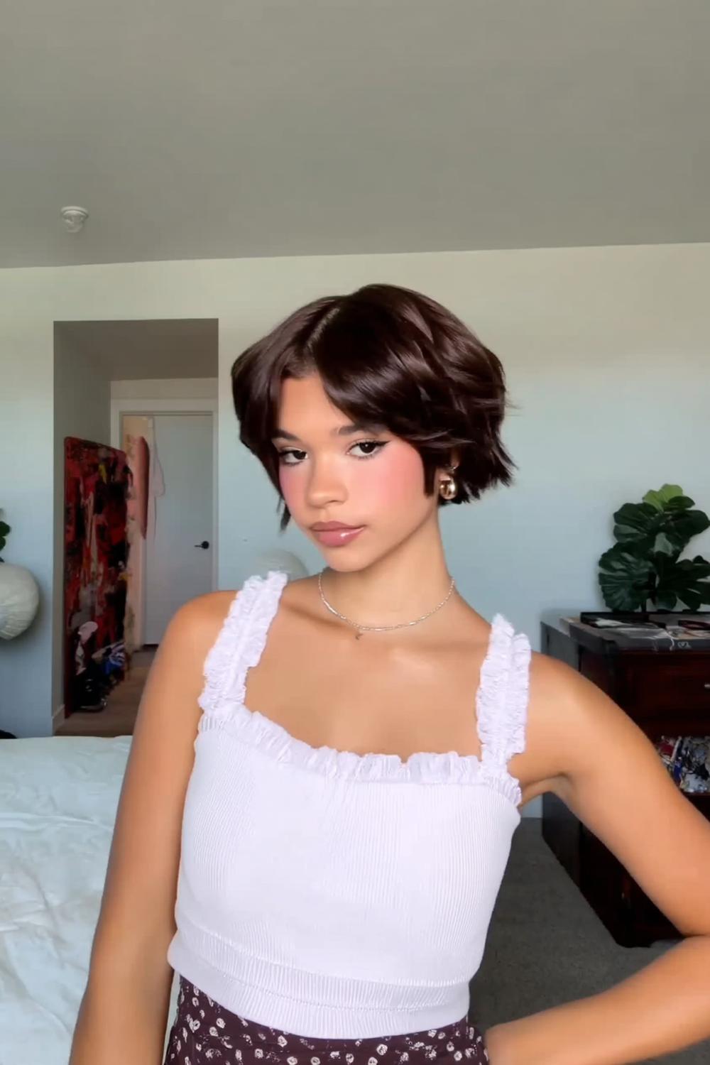 Moderner Pixie-Cut mit Textur