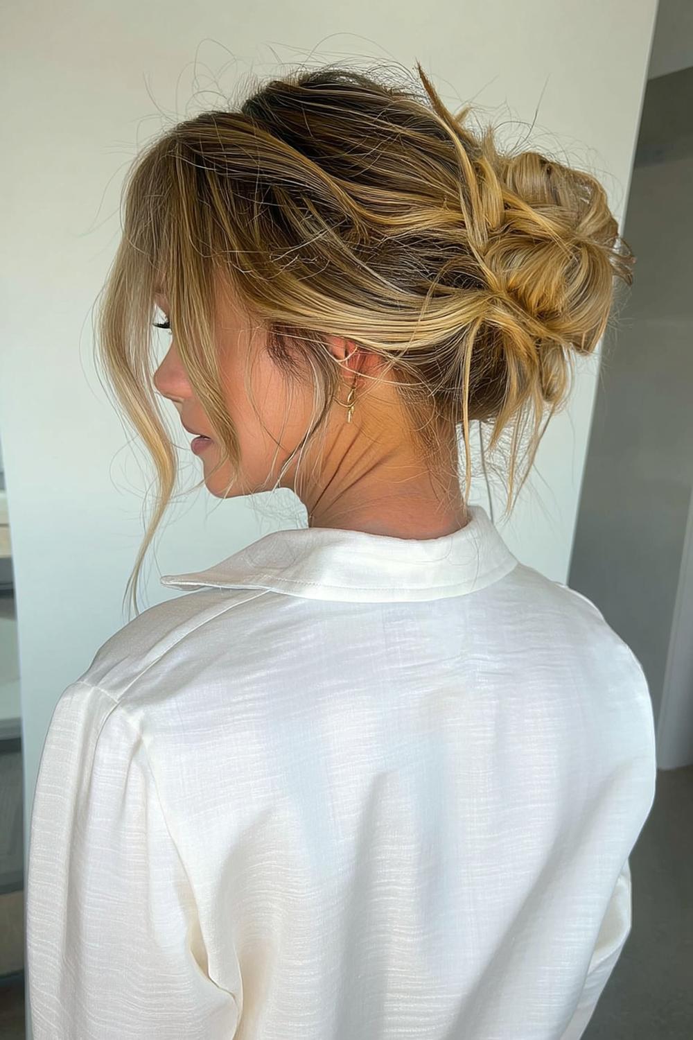 Lockerer Twisted Bun Look